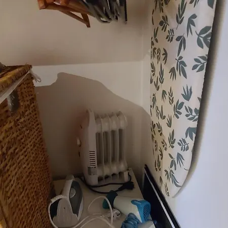 Apartament Joli T2 Pour 4 A 5 Personnes Proche De La Fac De Medecine Et A 300m Du Tram 1, Parking Gratuit Montpellier